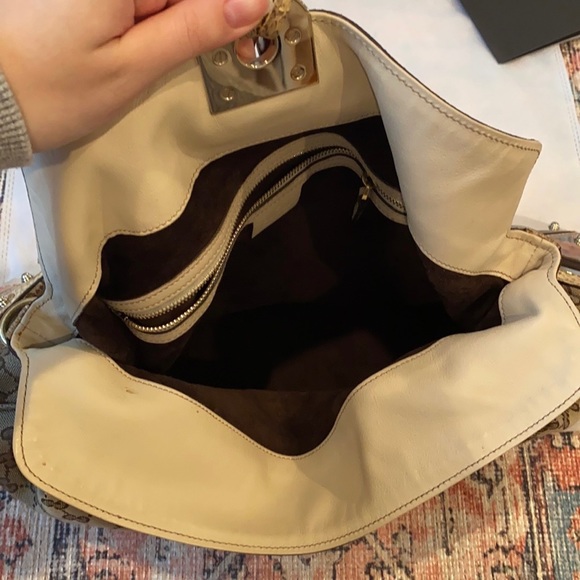 Gucci Crest Indy Hobo Bag (Limited Edition) - Picture 6 of 12